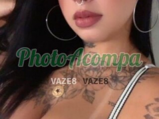 Panicat mineirinha toda tatuada com local discreto 