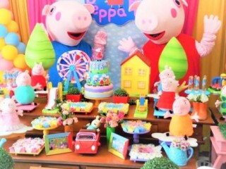 Peppa Pig e George cover personagens vivos festa infantil Mooca Servicos para festas infantis e eventos no [***] 