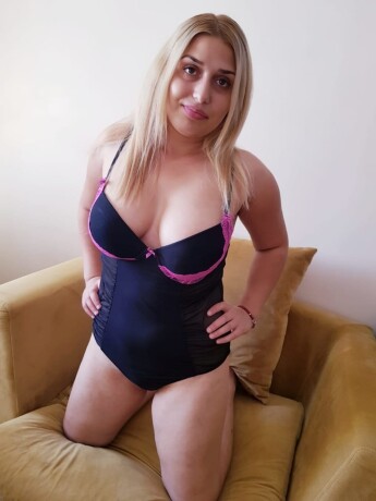 sonya-sweet-girl-bulgarian-escort-in-aberdeen-big-2