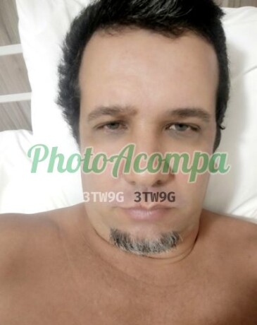 moreira-um-moreno-gostoso-de-olhos-azuis-curto-chupar-e-ser-chupado-big-1