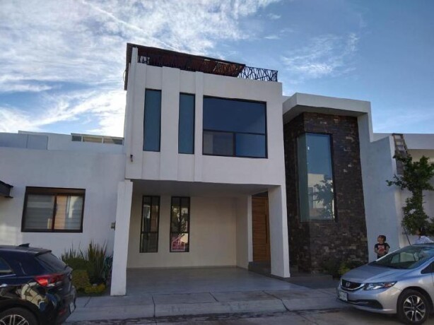 casa-nueva-en-venta-ubicado-en-loretta-ii-zona-en-aguascalientes-clasf-animales-big-0