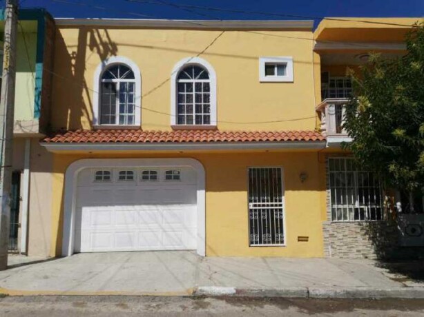 casa-en-venta-en-colonia-santa-maria-durango-en-durango-clasf-animales-big-0