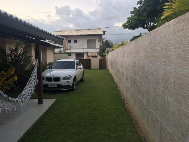 casa-de-temporada-em-guarajuba-camacari-bahia-venda-casa-ampla-5-quartos-piscina-e-quiosque-com-churrasqueira-a-150-metros-do-mar-condominio-paraiso-big-2